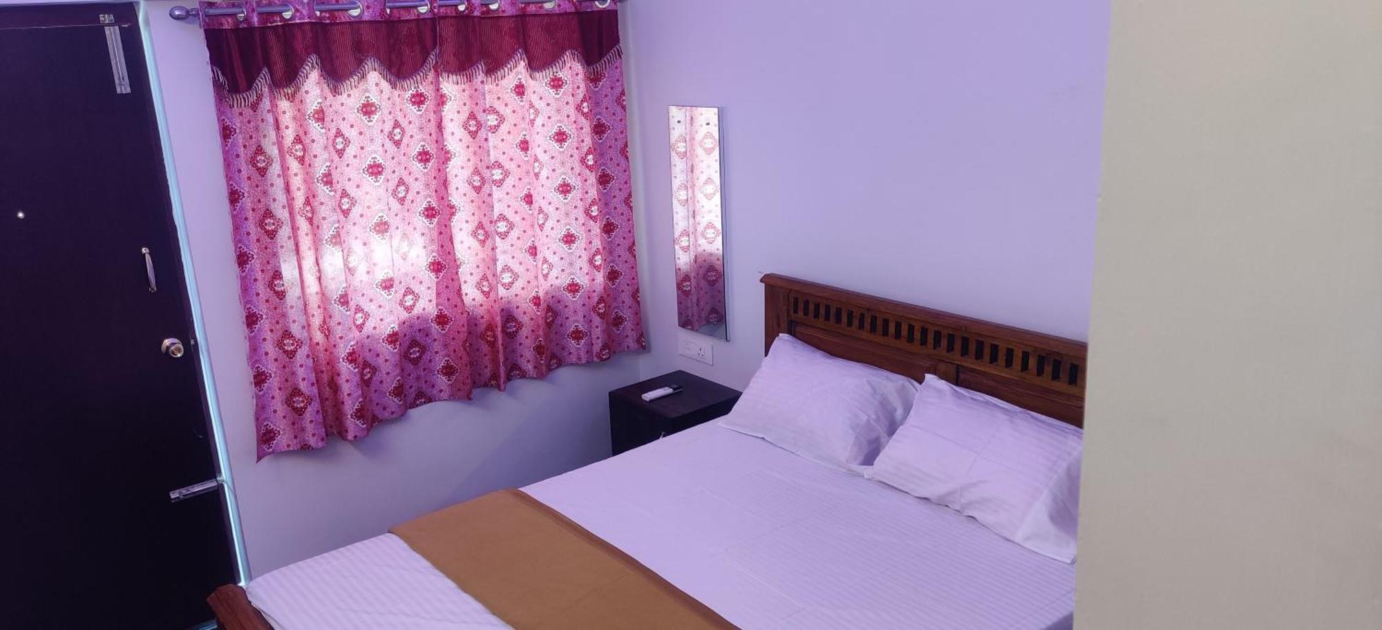 Aadhi Esha Residency Otel Tiruvannāmalai Dış mekan fotoğraf